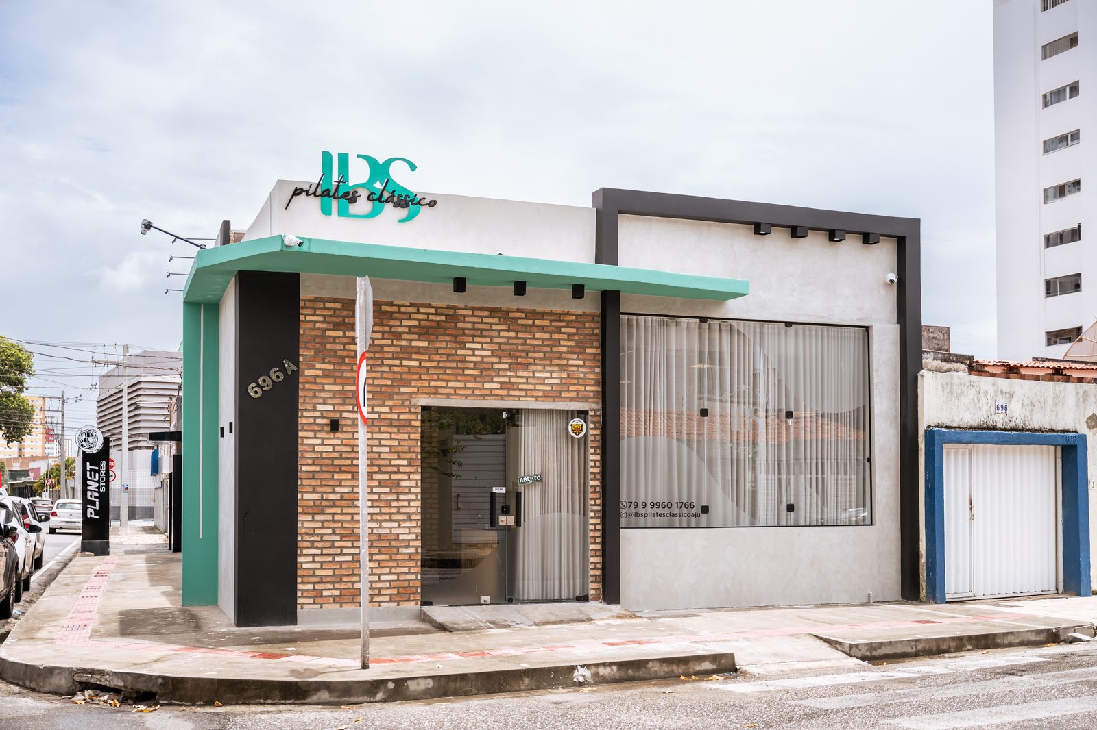 Projeto comercial por Yasmim Andrade